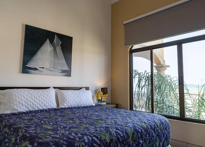Sunrise 12- 2 Bedroom Penthouse *
